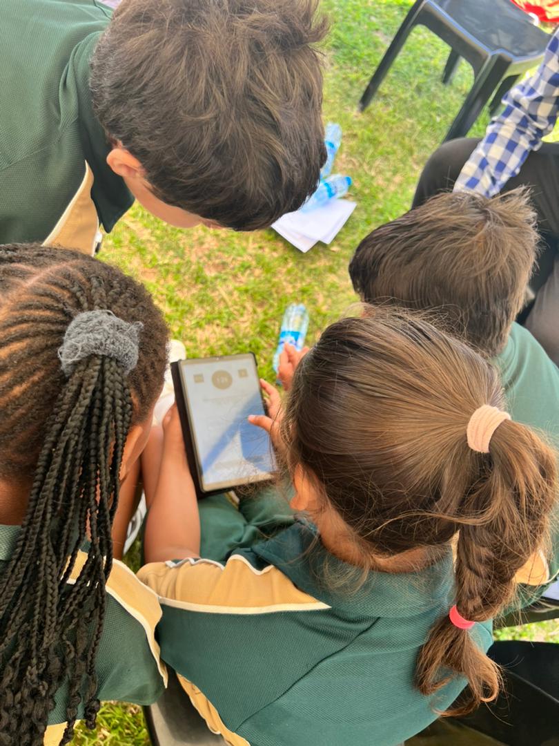 Students learning with Koloso